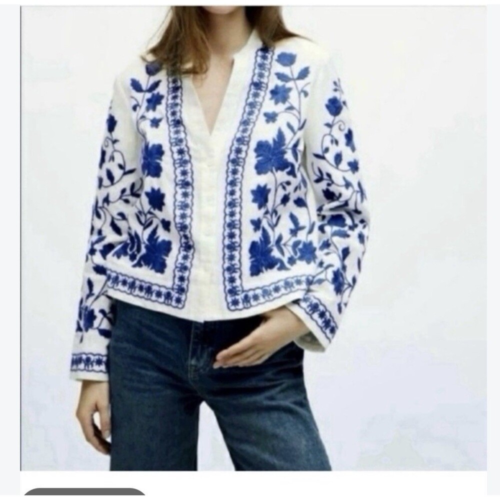 Liv Los Angeles Blue Cotton Floral Embroidered Cardigan Sweater Button Sz M Fall